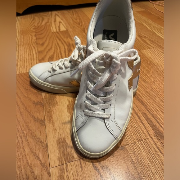 Veja sneakers - Picture 3 of 3